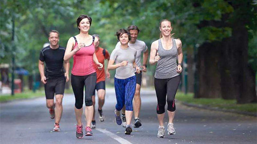 中年人鍛煉.jpg 中年人鍛煉.jpg